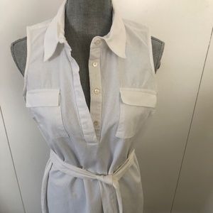 PRETTY WHITE DRESS WITH OR WITHOUT SASH SIZE MED